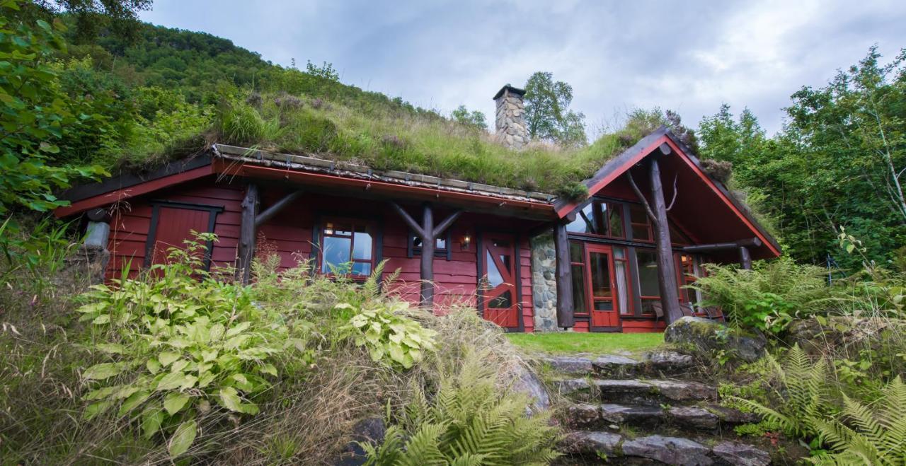 Troll Fjordhytter Syvde Exterior foto